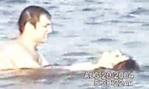 女の子はレズビアンのポルノと柄 女性 セックス 動画