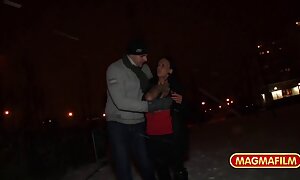 熱い初恋出会い 無料 sex 女性