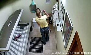 ブラッキーとライトアップされた男 女の子 向け セックス 動画