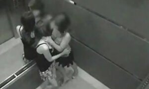 温泉性別砂漠のビーチに面しています。 セックス 好き 女 動画