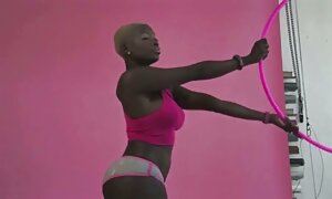 豪華な彼女の友人をねじ込むジャーナリスト 女性 上位 セックス 動画