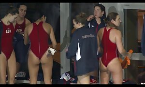 マッサージ師のタッチで魅力的な女の子の楽しみ 女性 首 絞め sex 動画