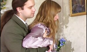 最初にディルドとその後クソ 男 と 女 の セックス ビデオ