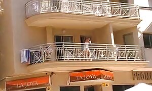 冷たい道の後のセックスで女の子を加熱します 女性 に 優しい sex 動画