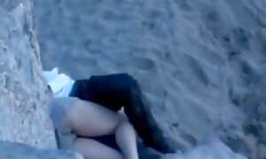 二つの美しい女性との男のセックス youtube 動画 無料 女性