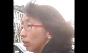 ポルノエージェント揚げ売春婦成熟した鋳造と充填彼女の口と精液 高齢 女性 の セックス 動画